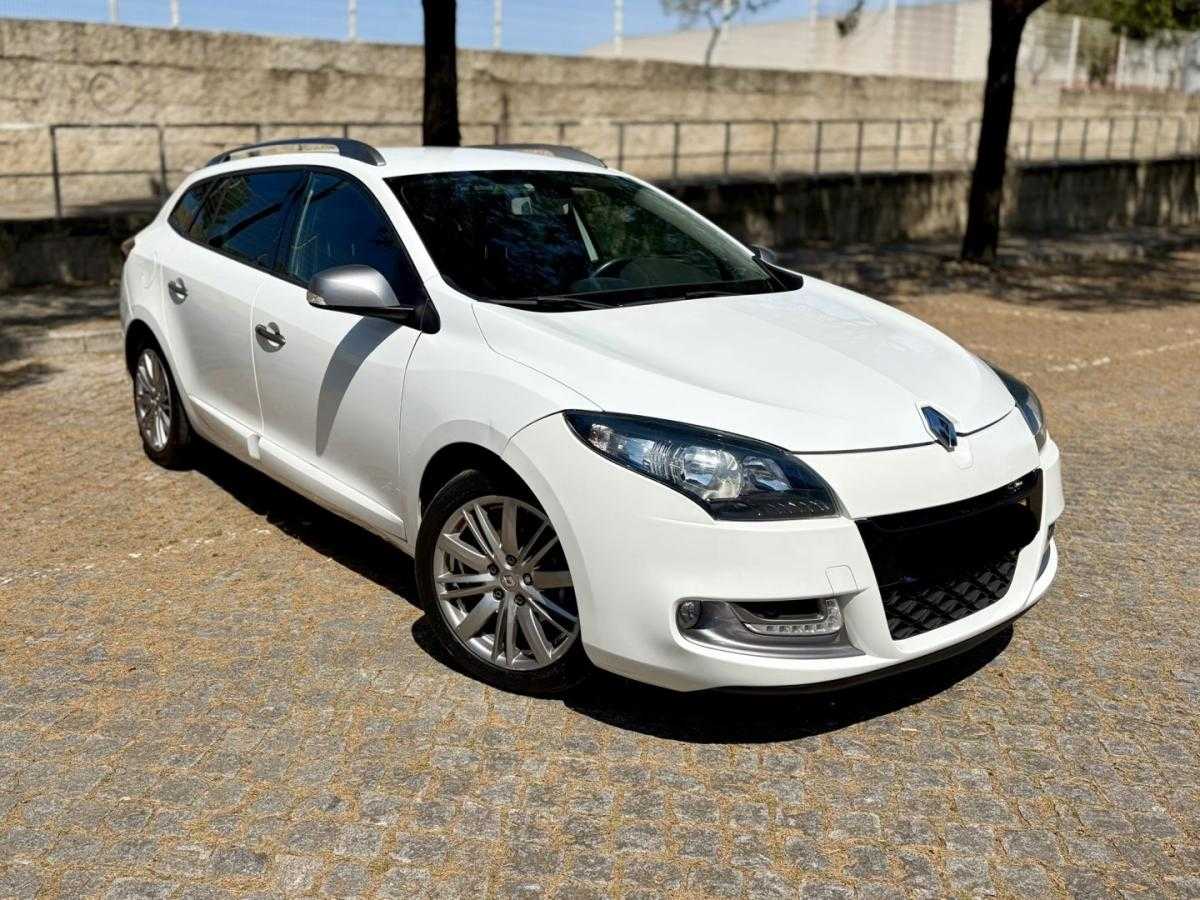 renault-megane-sport-tourer-2013-diesel-1461cc