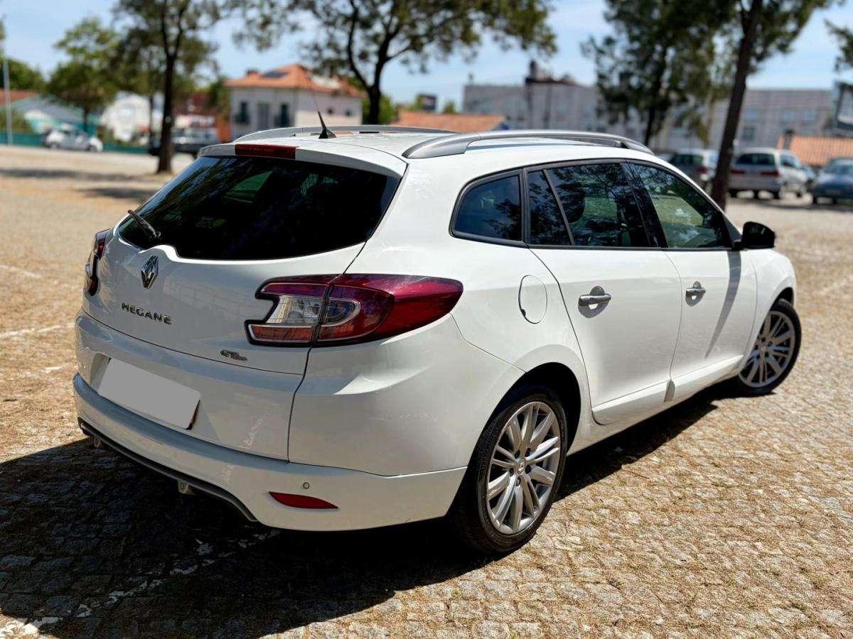 renault-megane-sport-tourer-2013-diesel-1461cc