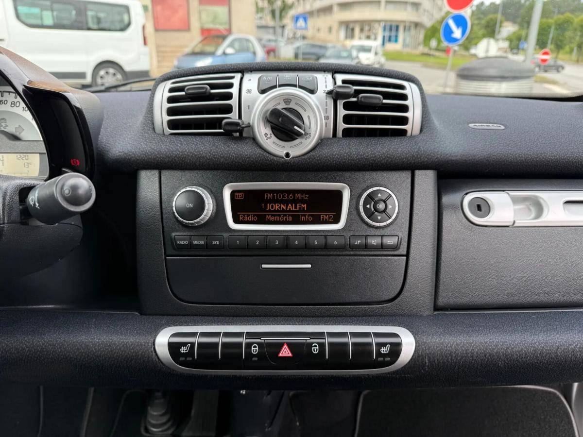smart-fortwo-2011-gasolina-999cc