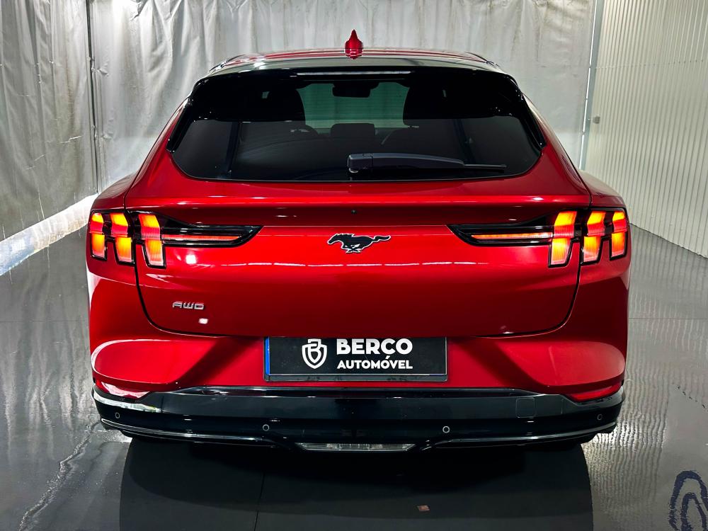 ford-mustang-mach-e-2023-eletrico-0cc