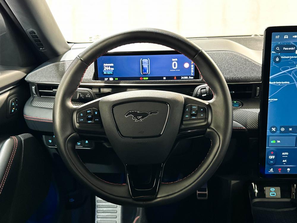 ford-mustang-mach-e-2023-eletrico-0cc
