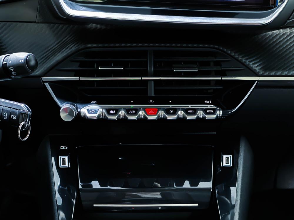 peugeot-208-2025-gasolina-1199cc