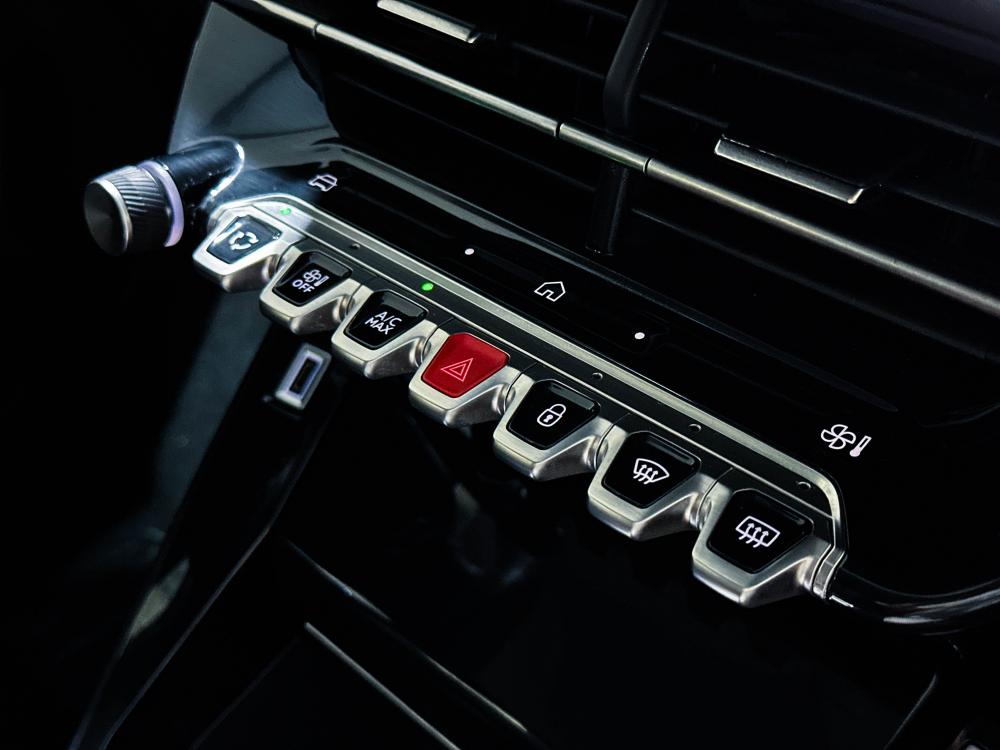 peugeot-208-2025-gasolina-1199cc