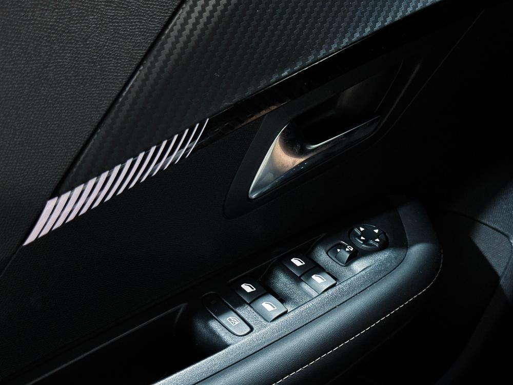 peugeot-208-2025-gasolina-1199cc