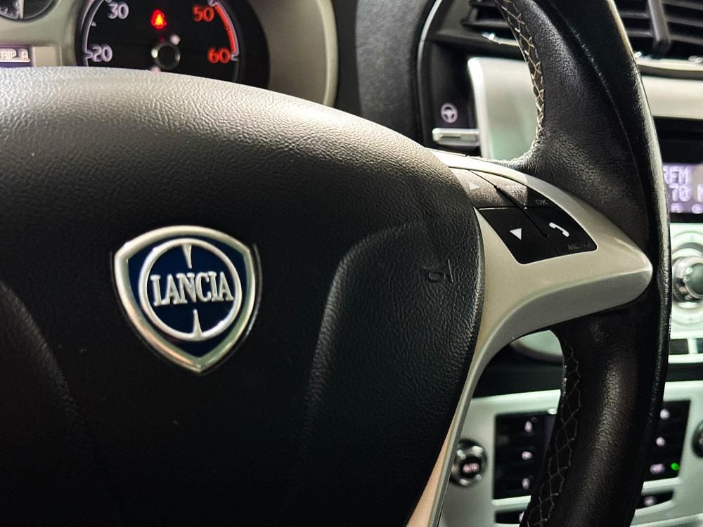 lancia-delta-2012-diesel-1598cc