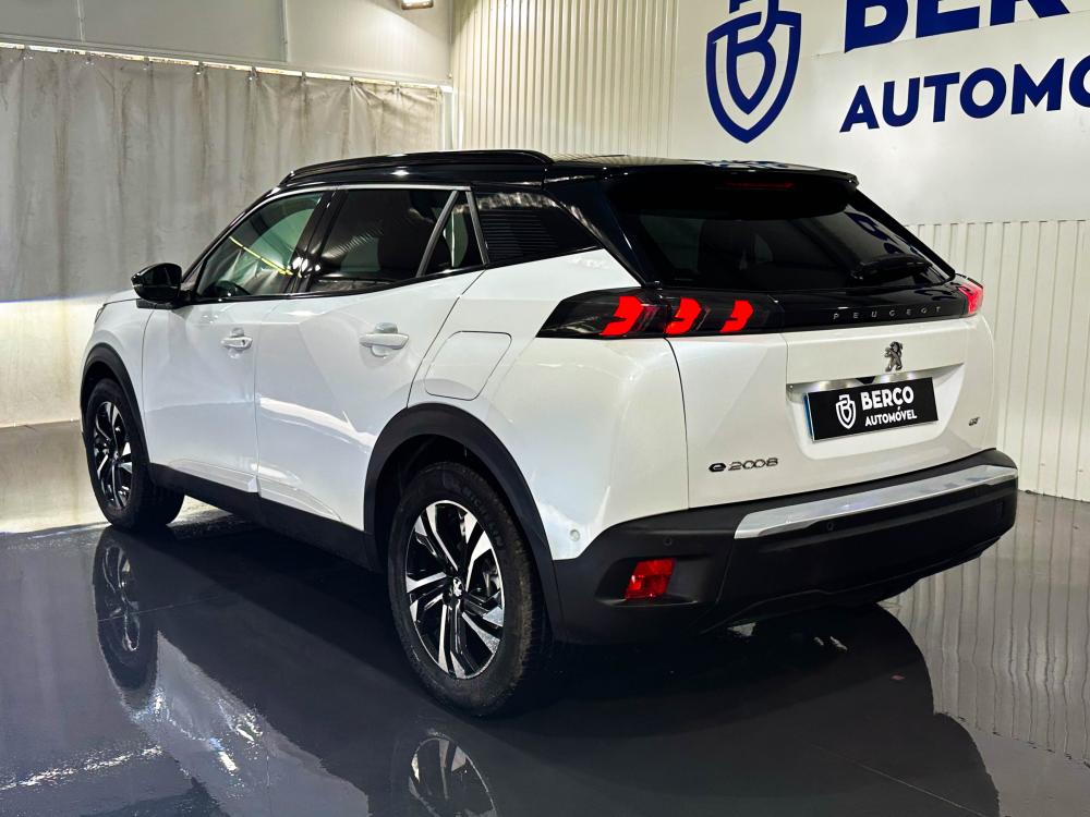 peugeot-e-2008-2021-eletrico-0cc