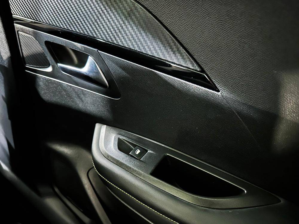 peugeot-e-2008-2021-eletrico-0cc