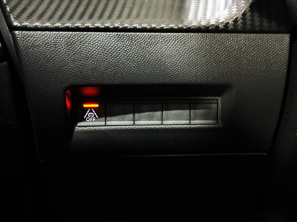 peugeot-e-2008-2021-eletrico-0cc