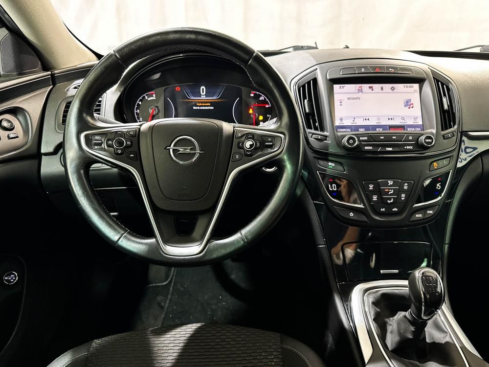 opel-insignia-2016-diesel-1598cc