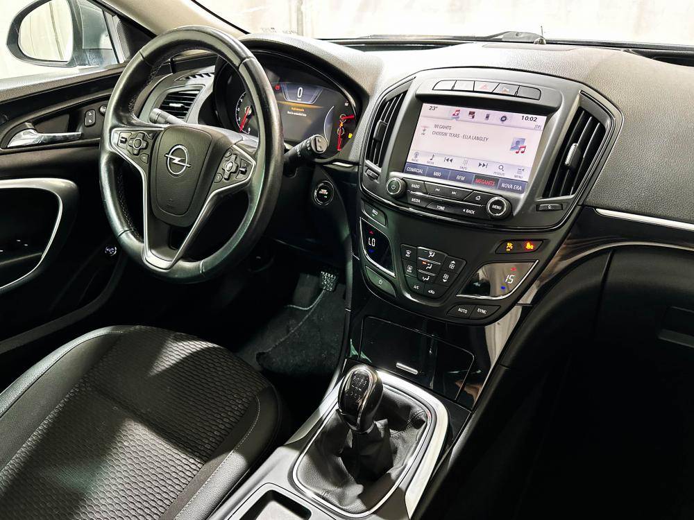 opel-insignia-2016-diesel-1598cc