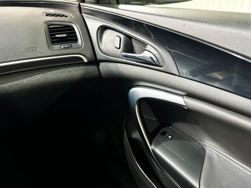 opel-insignia-2016-diesel-1598cc