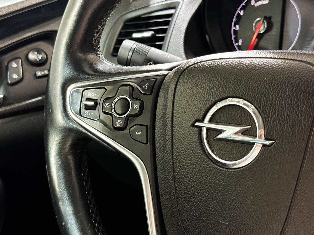 opel-insignia-2016-diesel-1598cc