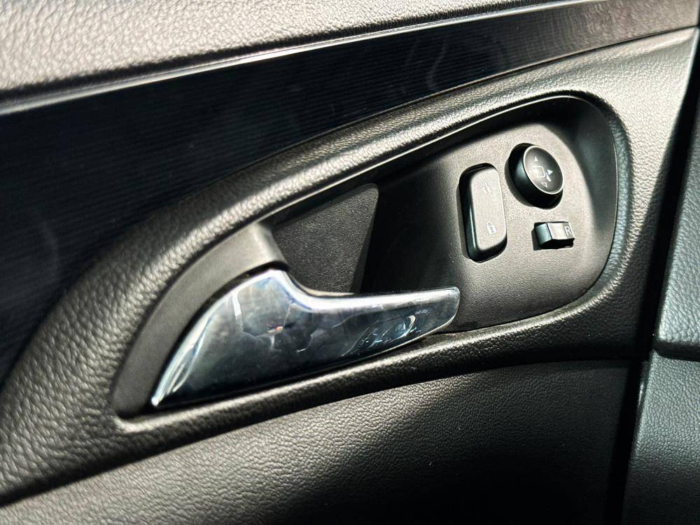 opel-insignia-2016-diesel-1598cc