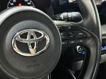 toyota-yaris-2023-hibrido-a-gasolina-1490cc