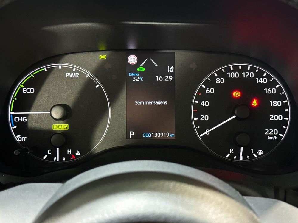 toyota-yaris-2023-hibrido-a-gasolina-1490cc