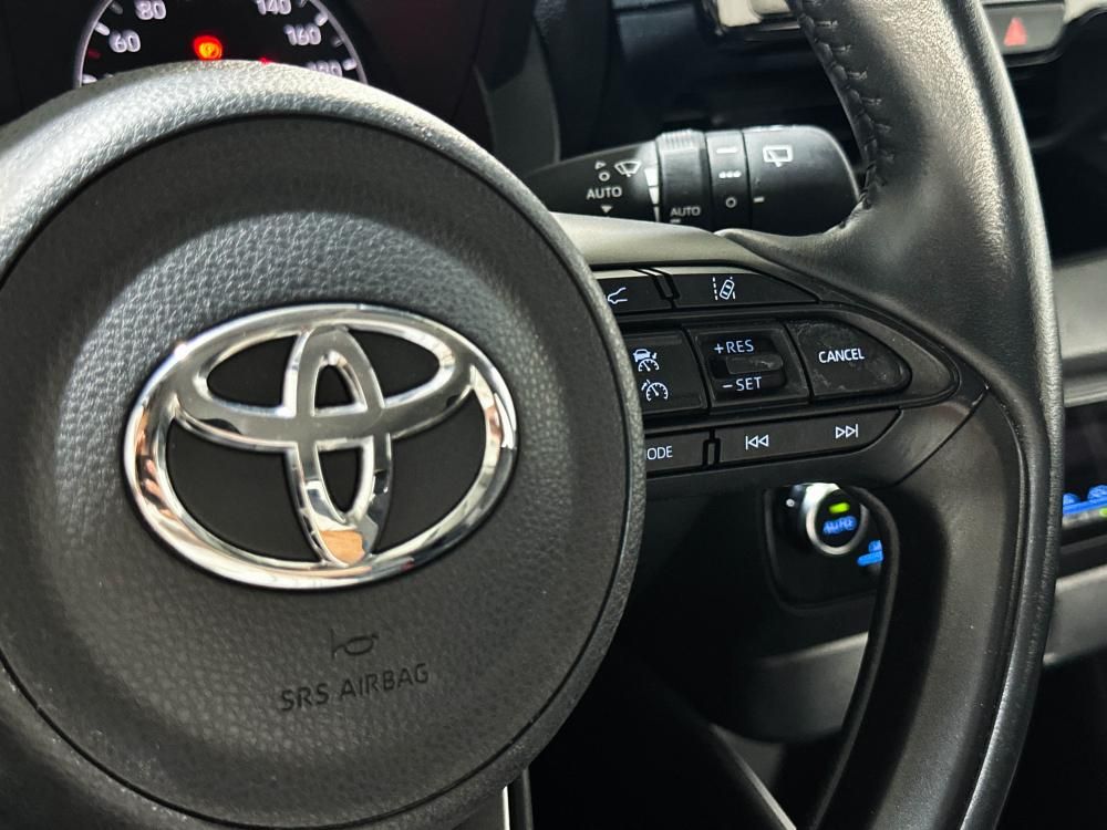toyota-yaris-2023-hibrido-a-gasolina-1490cc