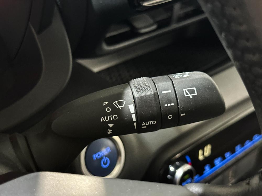 toyota-yaris-2023-hibrido-a-gasolina-1490cc