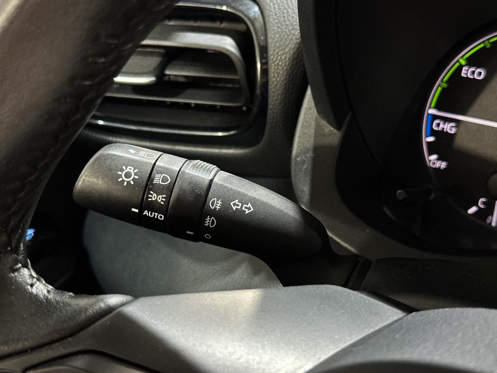 toyota-yaris-2023-hibrido-a-gasolina-1490cc