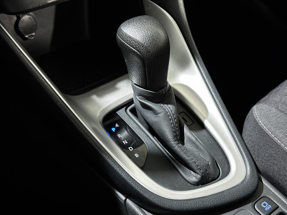 toyota-yaris-2023-hibrido-a-gasolina-1490cc