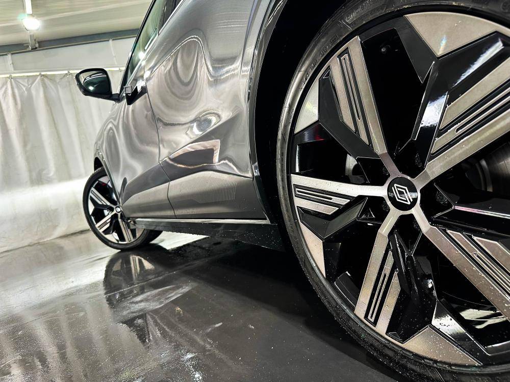 renault-megane-e-tech-2025-eletrico-0cc