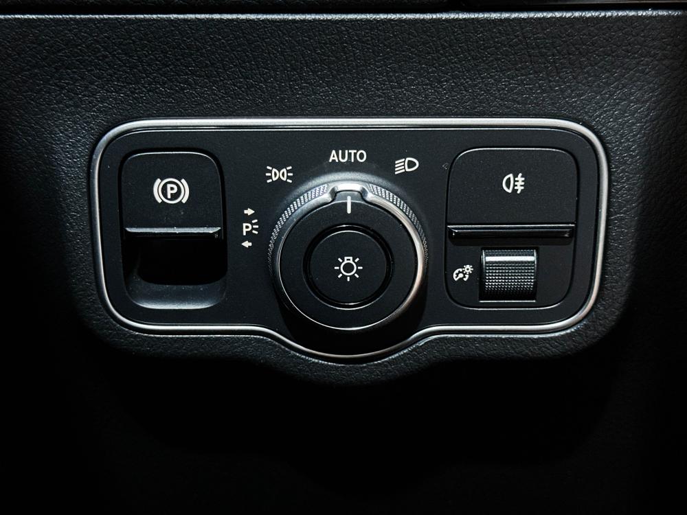 mercedes-benz-eqa-2023-eletrico-0cc