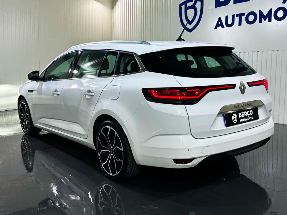 renault-megane-2021-hibrido-a-gasolina-1598cc