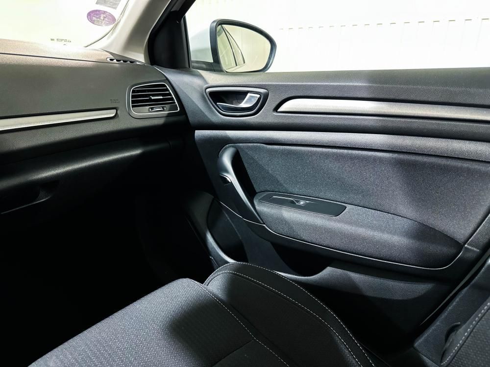 renault-megane-2021-hibrido-a-gasolina-1598cc