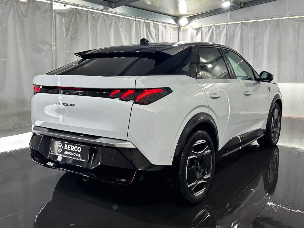 peugeot-e-3008-2024-eletrico-0cc