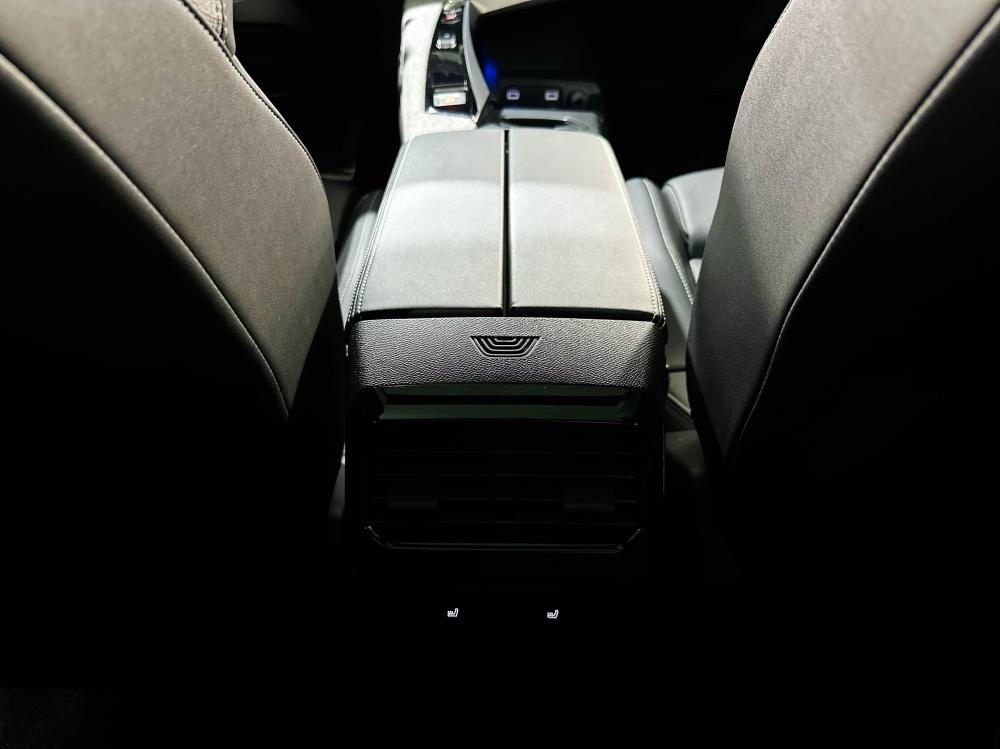 peugeot-e-3008-2024-eletrico-0cc