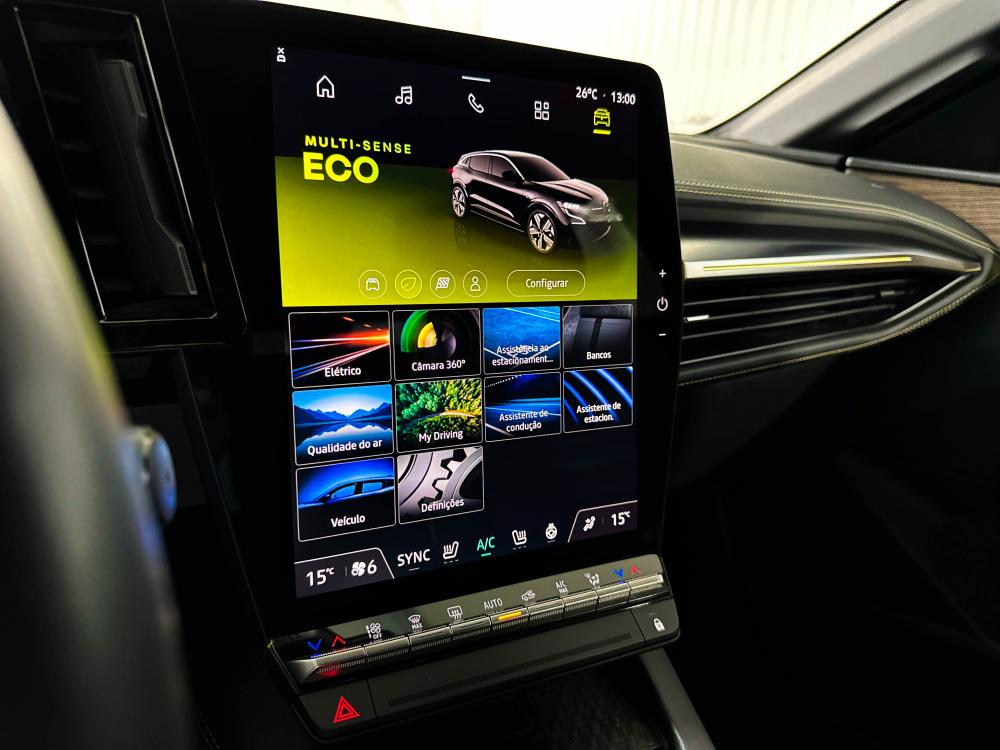 renault-megane-e-tech-2022-eletrico-0cc