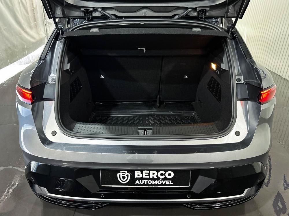 renault-megane-e-tech-2022-eletrico-0cc