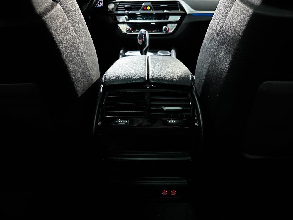 bmw-serie-5-2023-hibrido-a-gasolina-1998cc