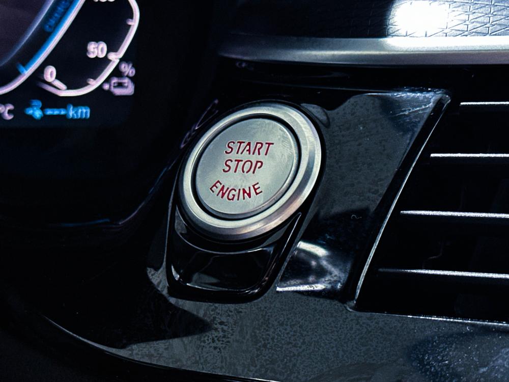 bmw-serie-5-2023-hibrido-a-gasolina-1998cc
