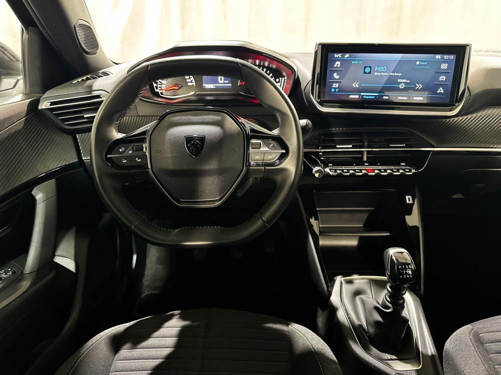 peugeot-2008-2023-gasolina-1199cc