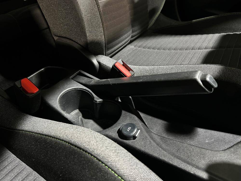 peugeot-2008-2023-gasolina-1199cc