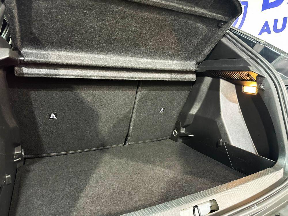 peugeot-2008-2023-gasolina-1199cc