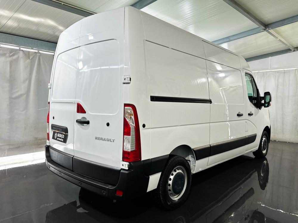renault-master-2024-diesel-2299cc