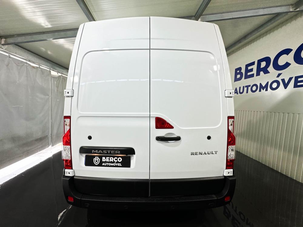 renault-master-2024-diesel-2299cc