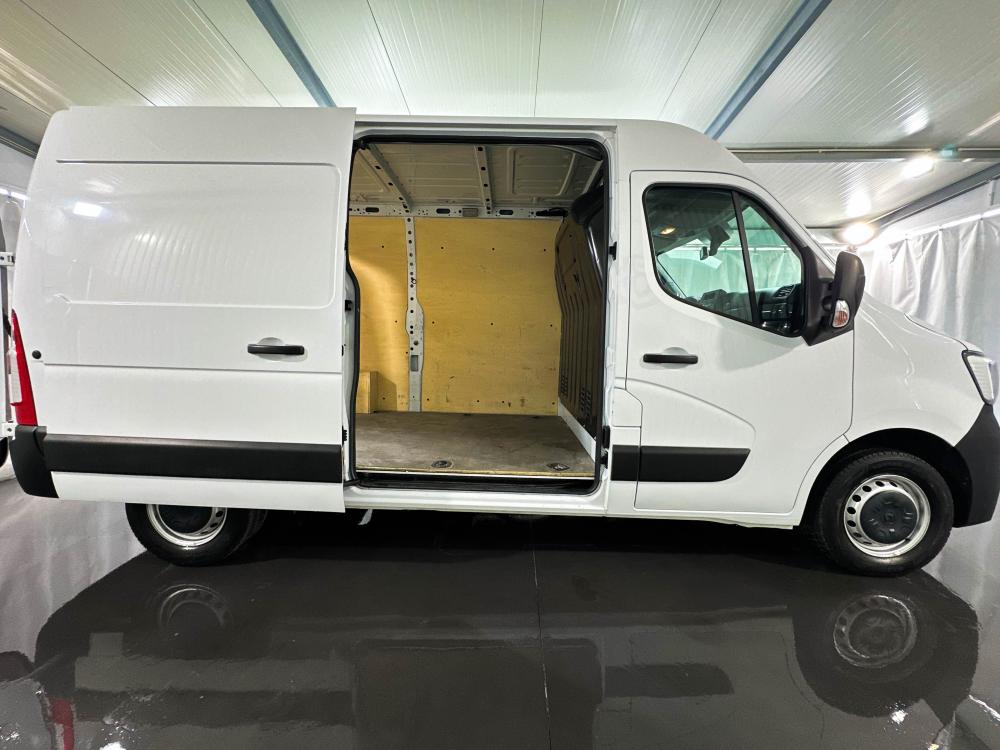 renault-master-2024-diesel-2299cc