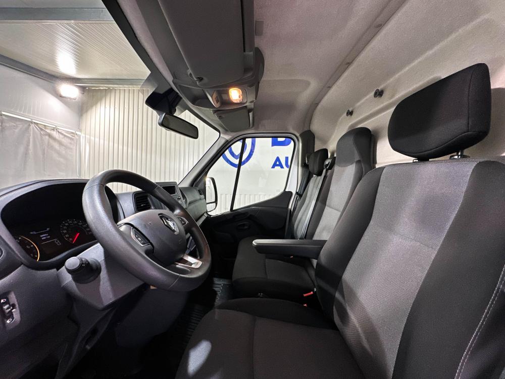 renault-master-2024-diesel-2299cc