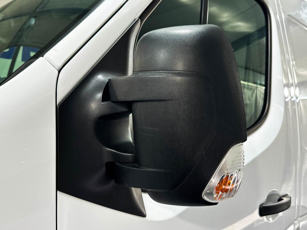 renault-master-2024-diesel-2299cc