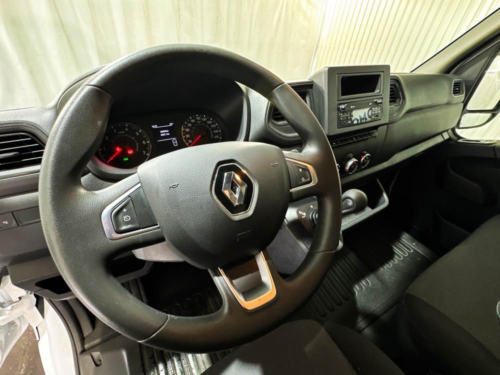 renault-master-2024-diesel-2299cc