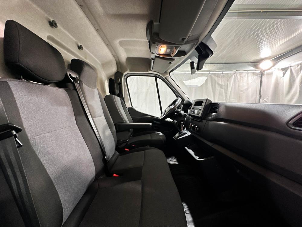 renault-master-2024-diesel-2299cc