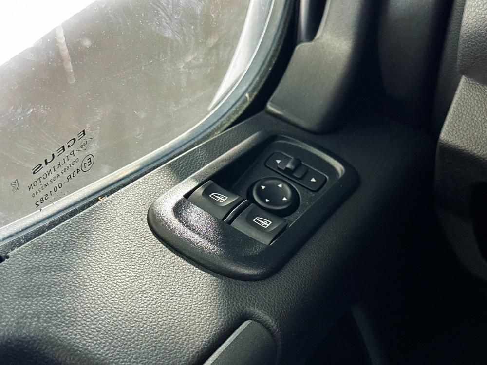 renault-master-2024-diesel-2299cc