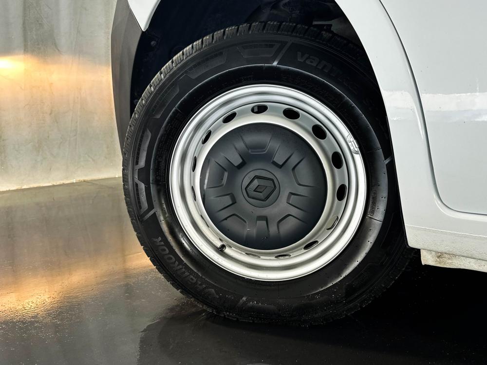 renault-master-2024-diesel-2299cc