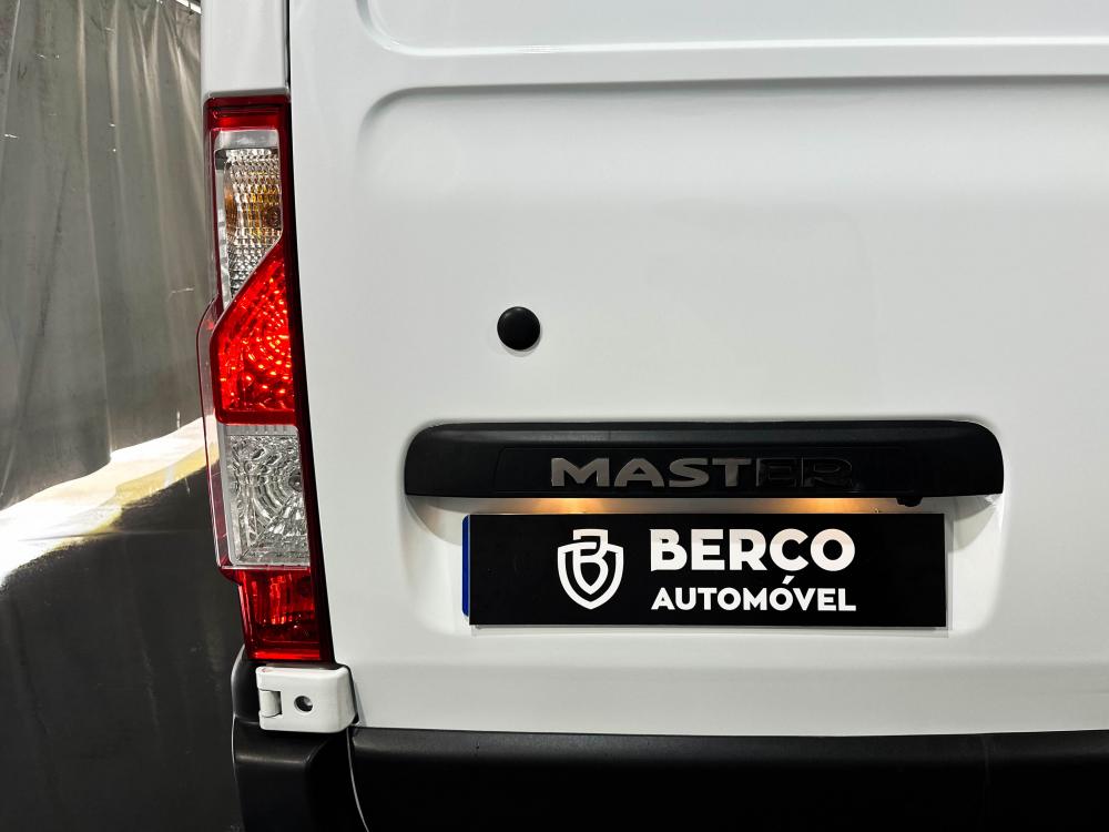 renault-master-2024-diesel-2299cc
