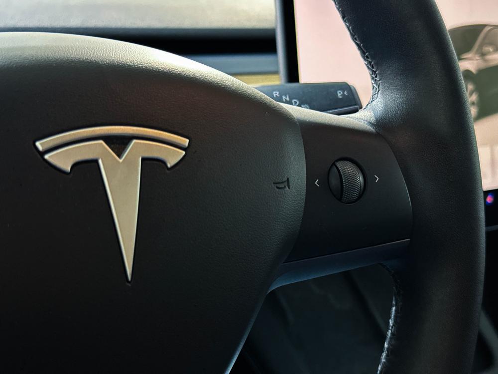 tesla-model-y-2022-eletrico-0cc