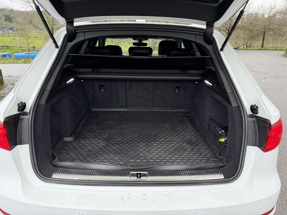 audi-a4-avant-2019-diesel-1968cc