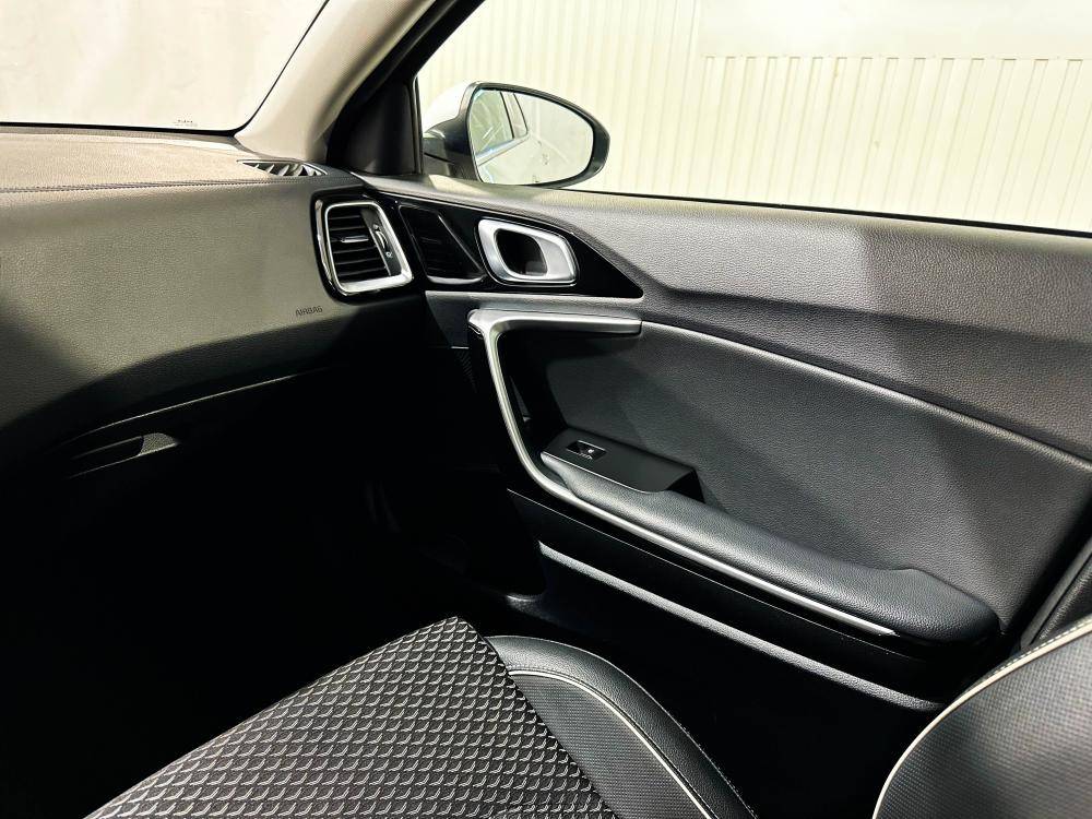kia-xceed-2022-hibrido-a-gasolina-1580cc