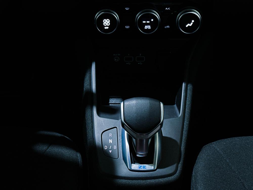 renault-zoe-2021-eletrico-0cc